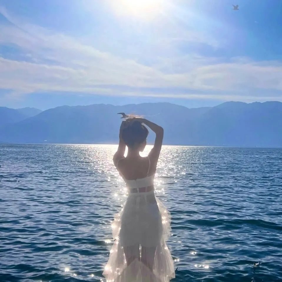 他们先杀了我父亲：一个柬埔寨女儿的回忆录